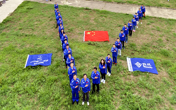 團隊合影-航天科技集團五院供圖_副本2.jpg